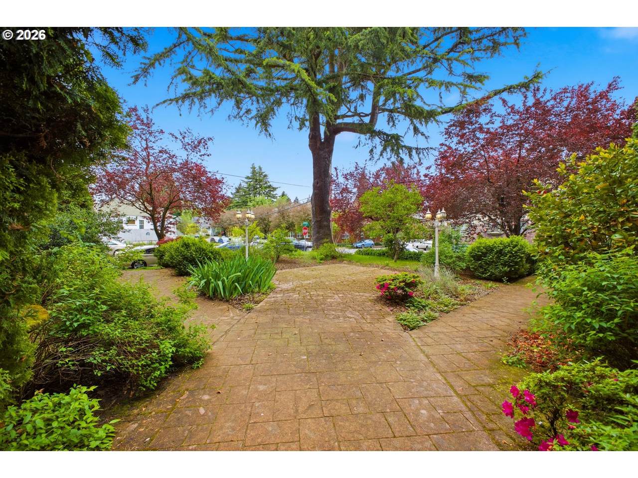 https://bt-photos.global.ssl.fastly.net/portland/1280_boomver_1_679256372-2.jpg
