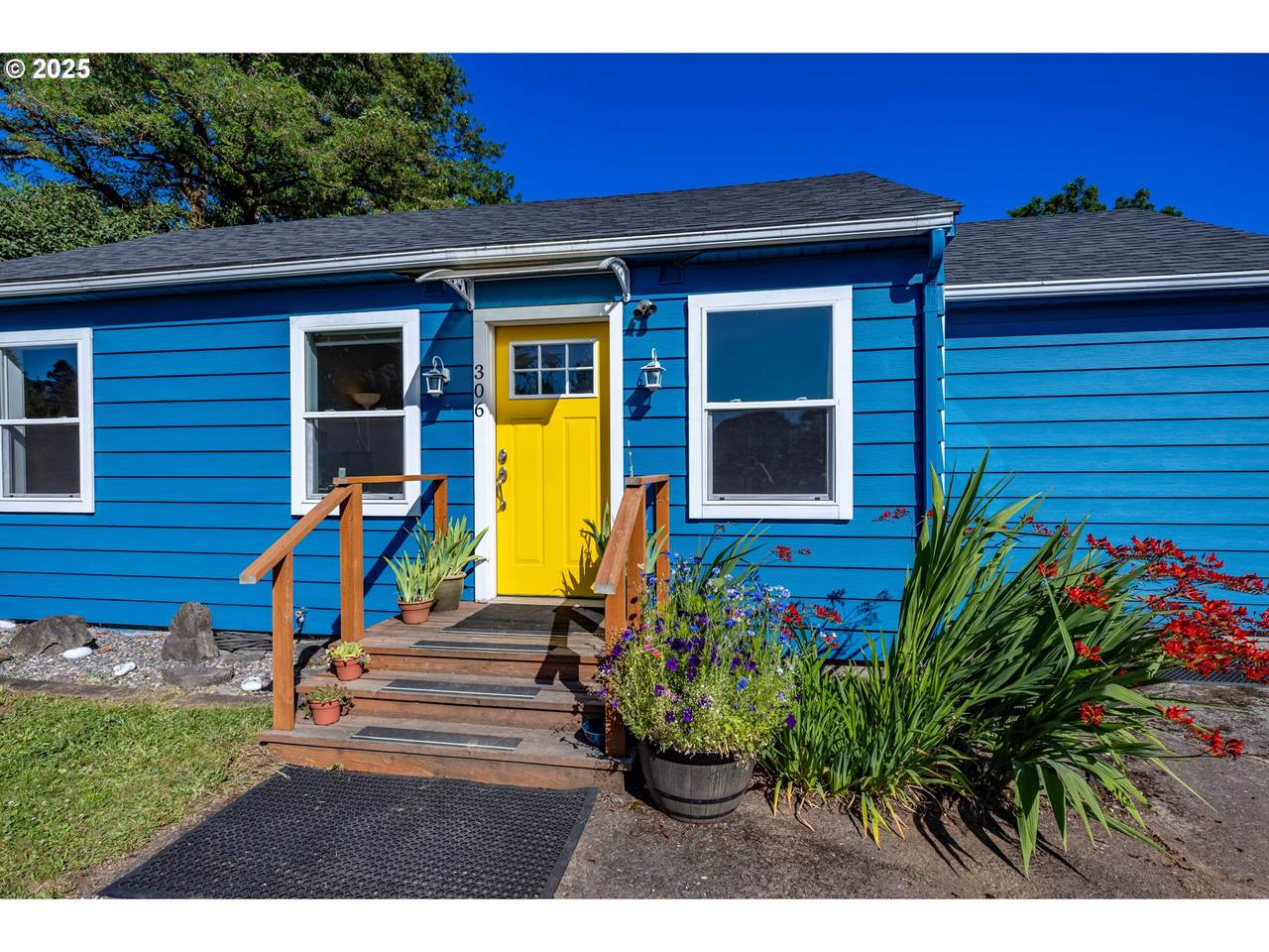 306 James St - Photo 1