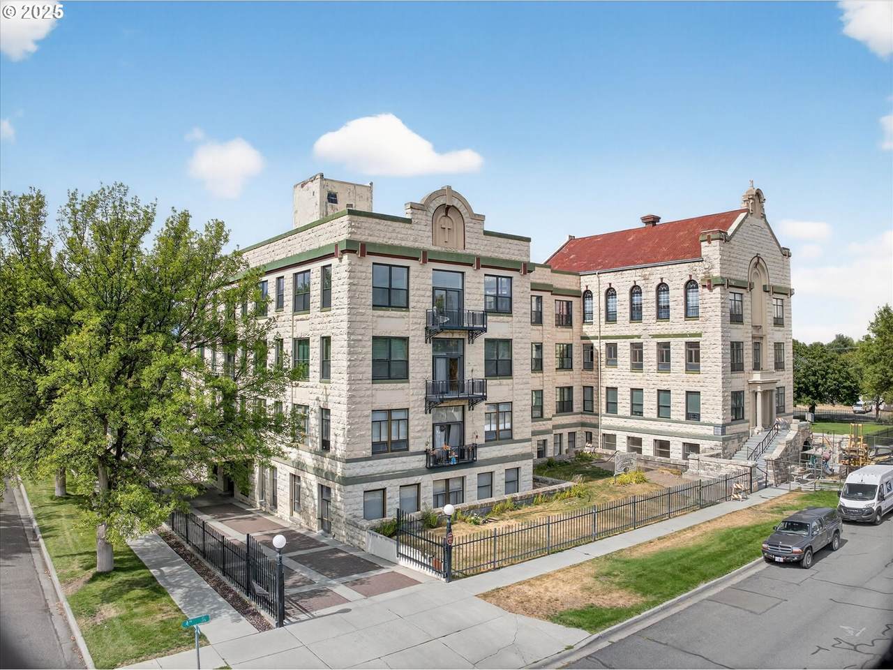 2365 4TH St - Photo 1