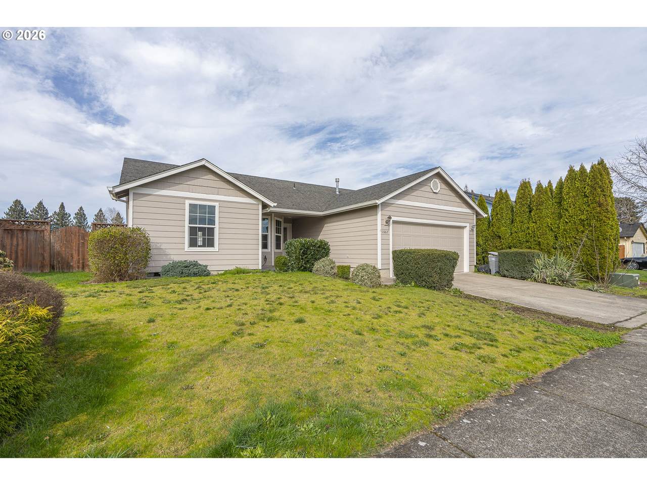 1667 Wendy St - Photo 1