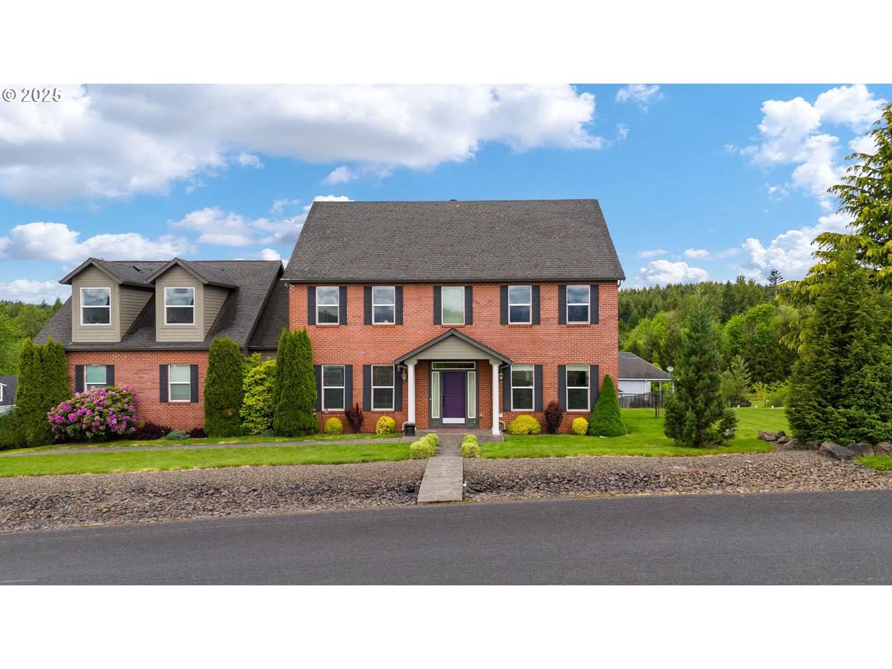 24 Empire Dr - Photo 1