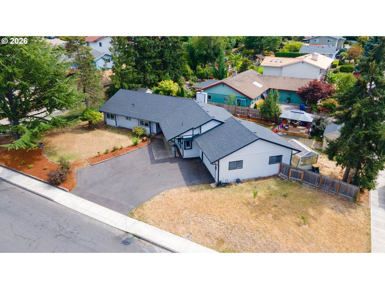 https://bt-photos.global.ssl.fastly.net/portland/1280_boomver_1_686149039-2.jpg