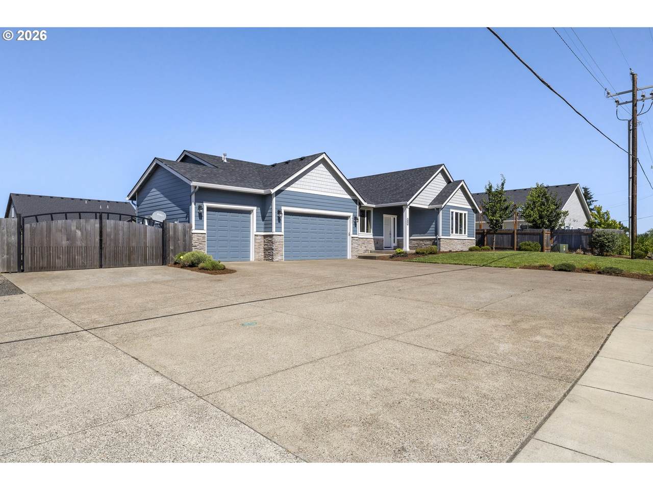 https://bt-photos.global.ssl.fastly.net/portland/1280_boomver_1_686232780-2.jpg