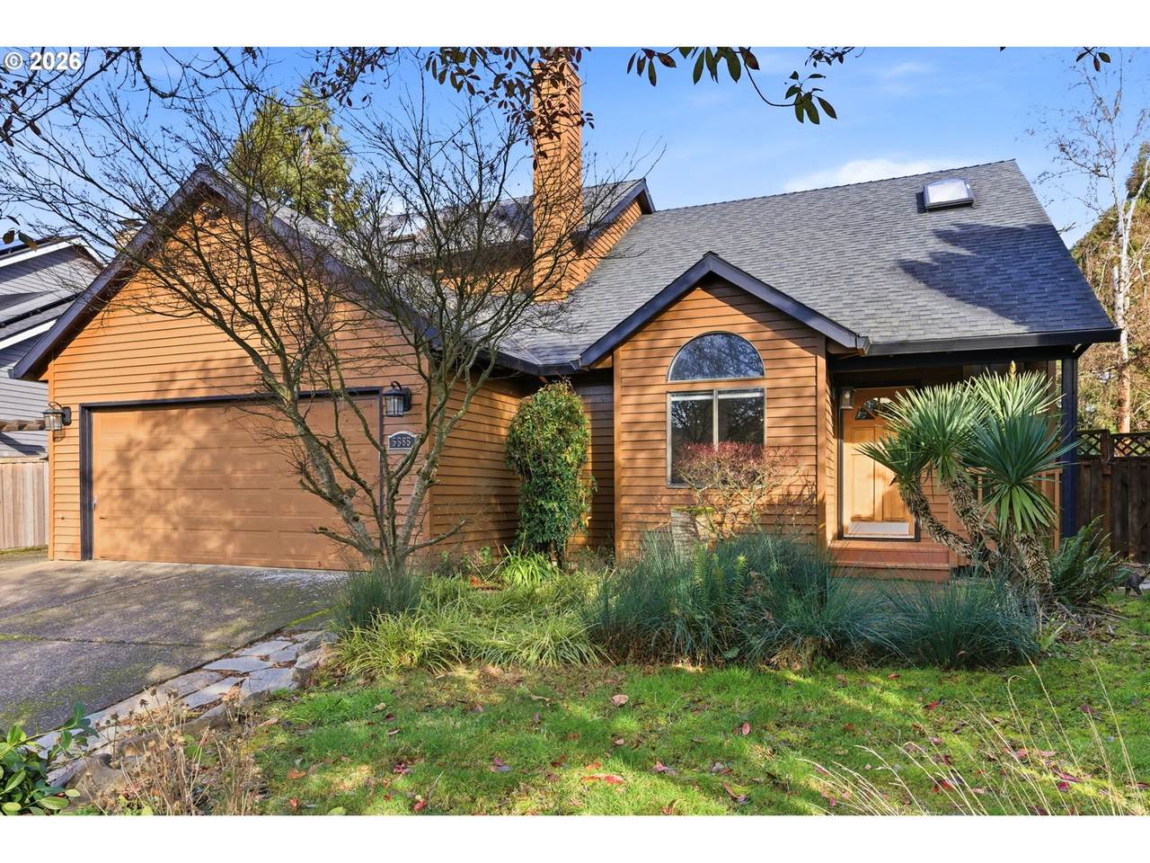 5585 Peregrine Pl - Photo 1