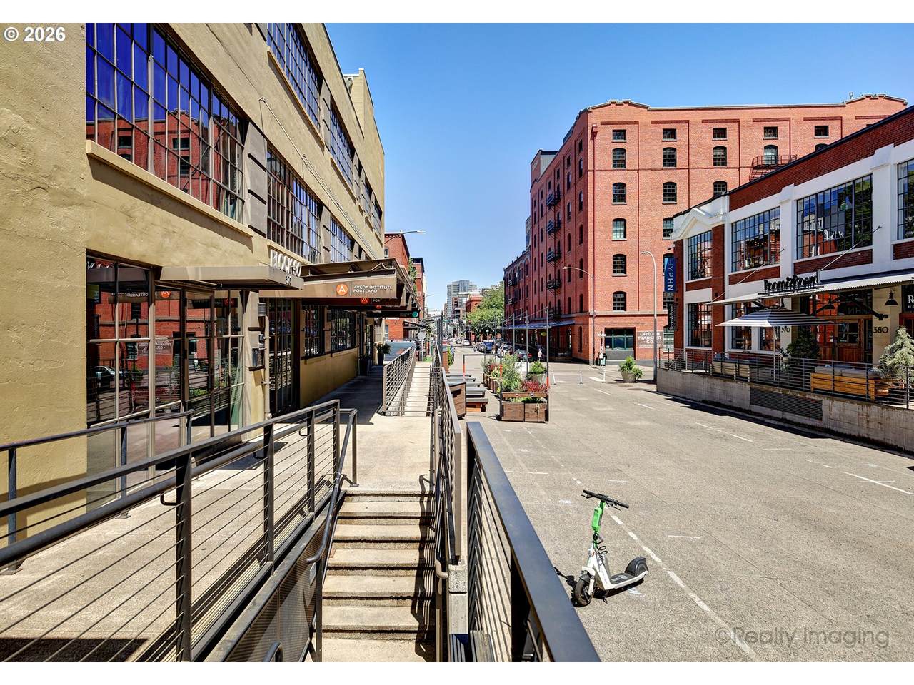 https://bt-photos.global.ssl.fastly.net/portland/1280_boomver_1_687586761-2.jpg