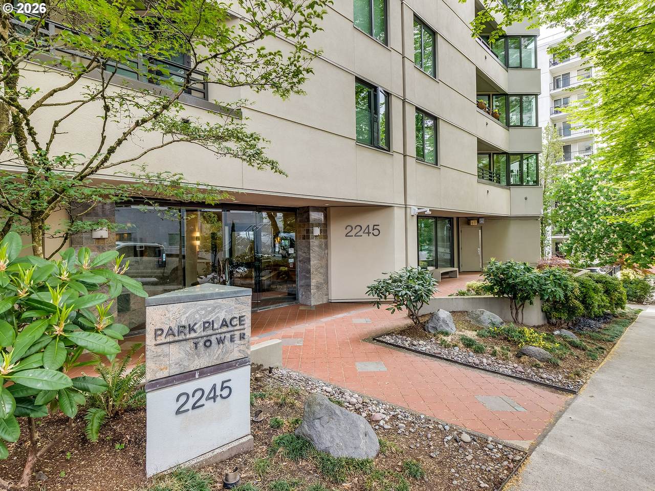 2245 Park Pl - Photo 1