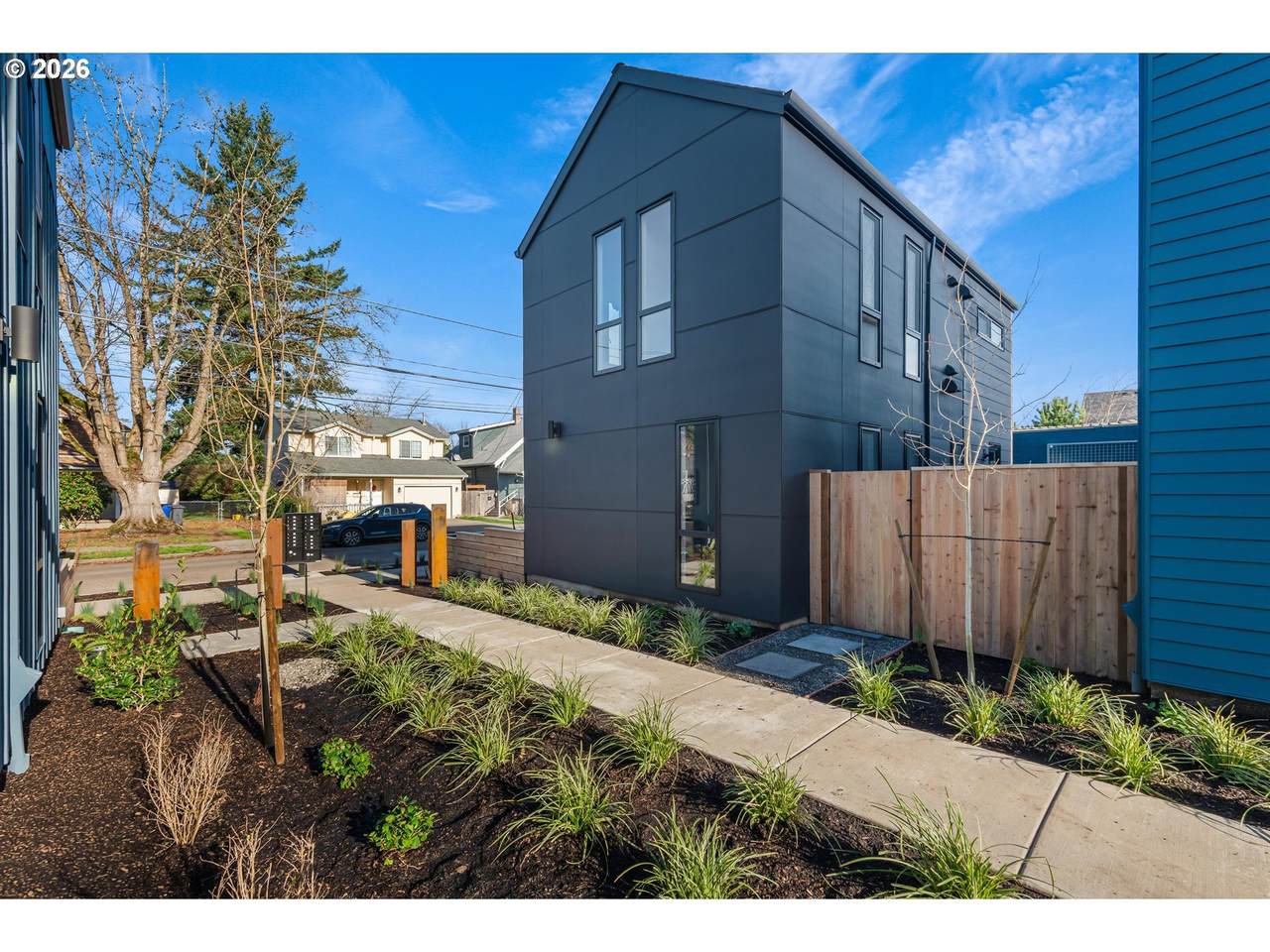 https://bt-photos.global.ssl.fastly.net/portland/1280_boomver_1_688330864-2.jpg