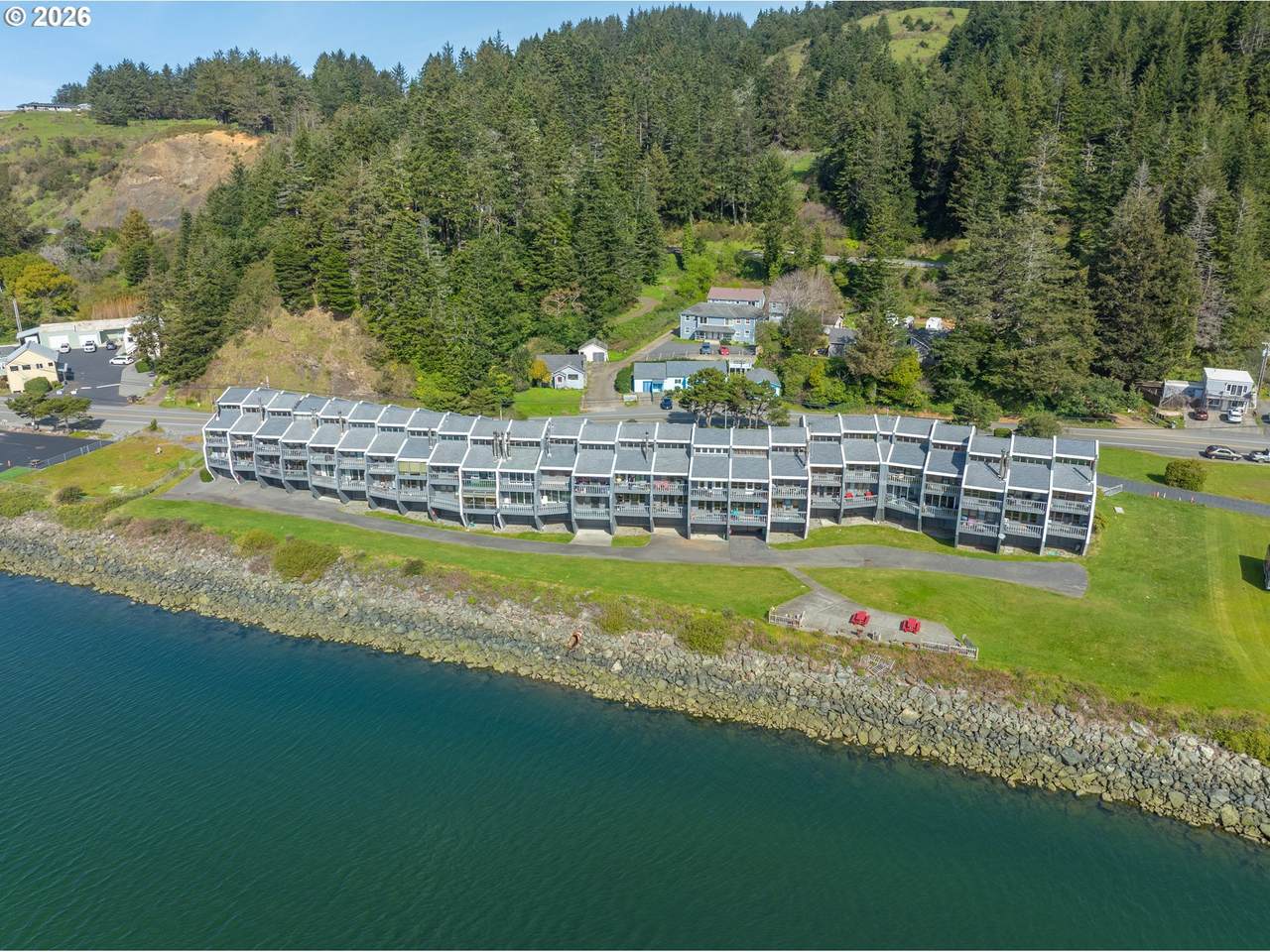 https://bt-photos.global.ssl.fastly.net/portland/1280_boomver_1_689603100-2.jpg