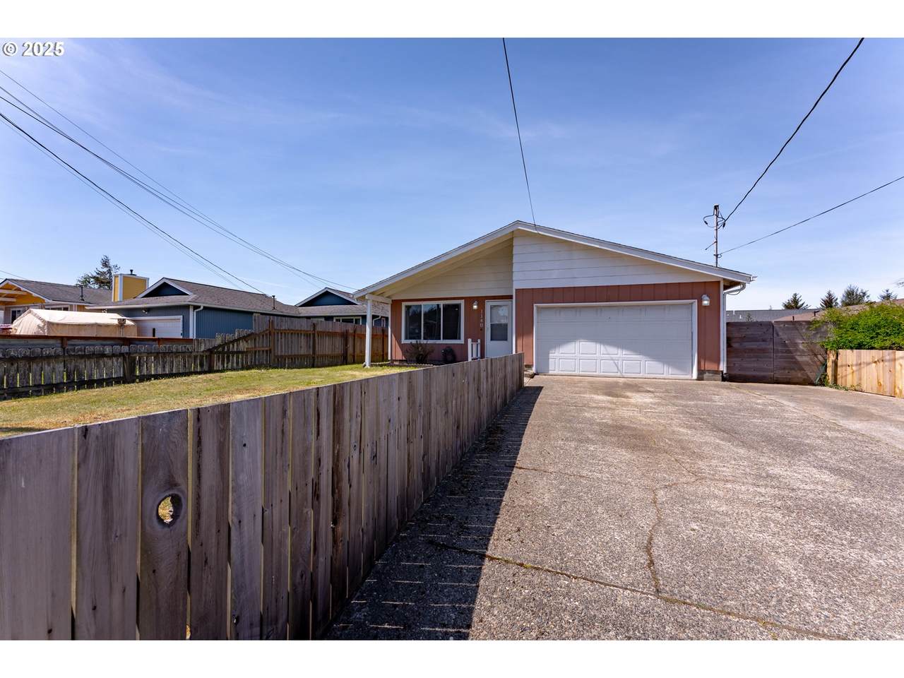 1140 Sanford St - Photo 1