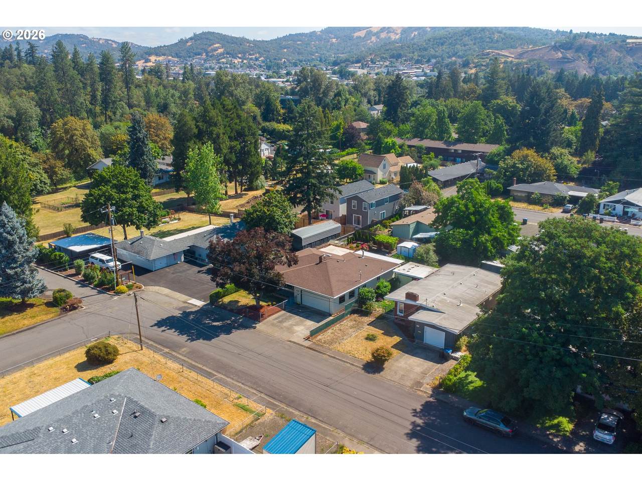 https://bt-photos.global.ssl.fastly.net/portland/1280_boomver_1_691430358-2.jpg
