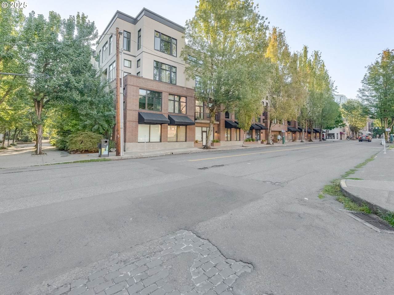 https://bt-photos.global.ssl.fastly.net/portland/1280_boomver_1_691638578-2.jpg