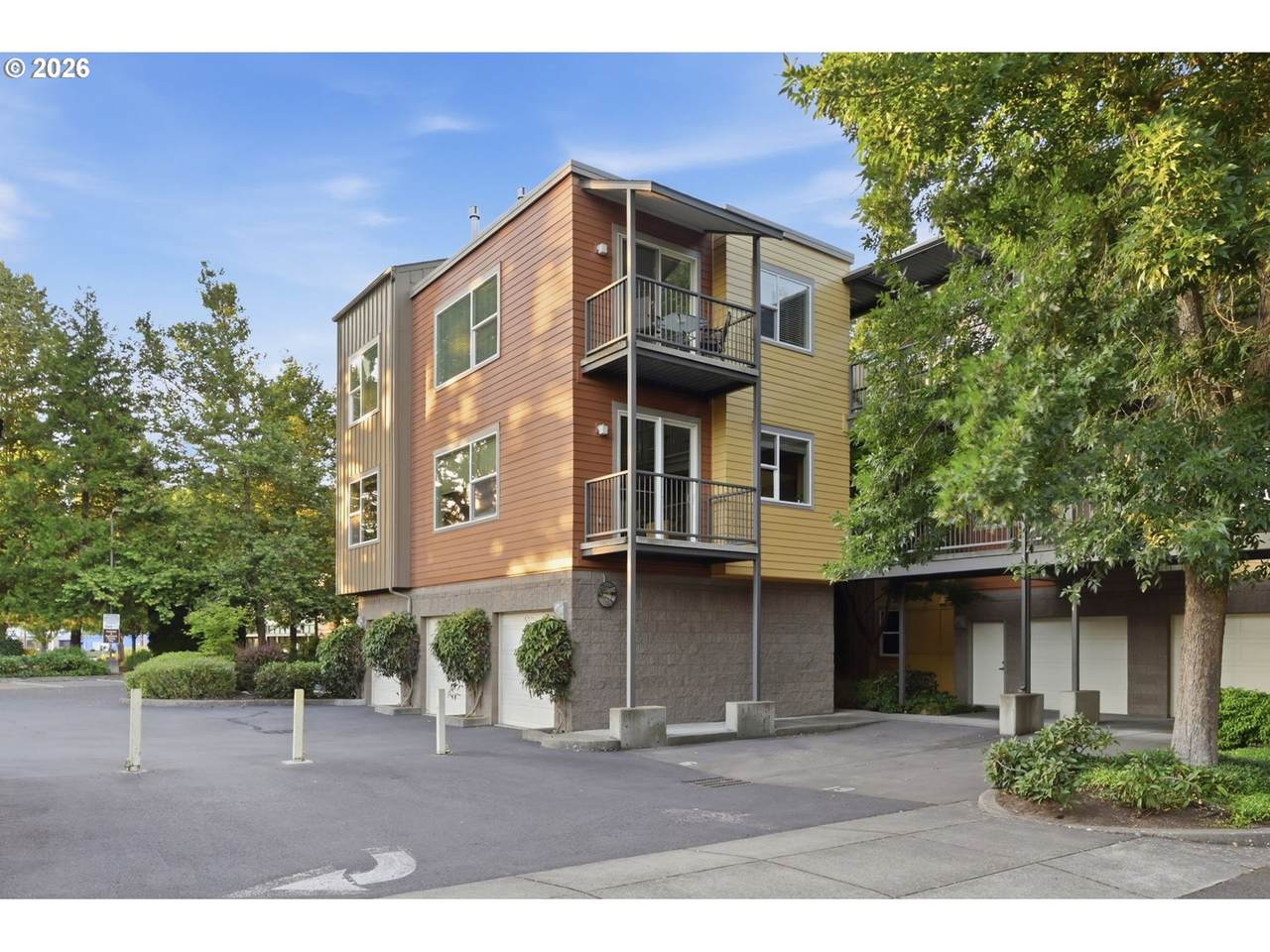 https://bt-photos.global.ssl.fastly.net/portland/1280_boomver_1_692750416-2.jpg
