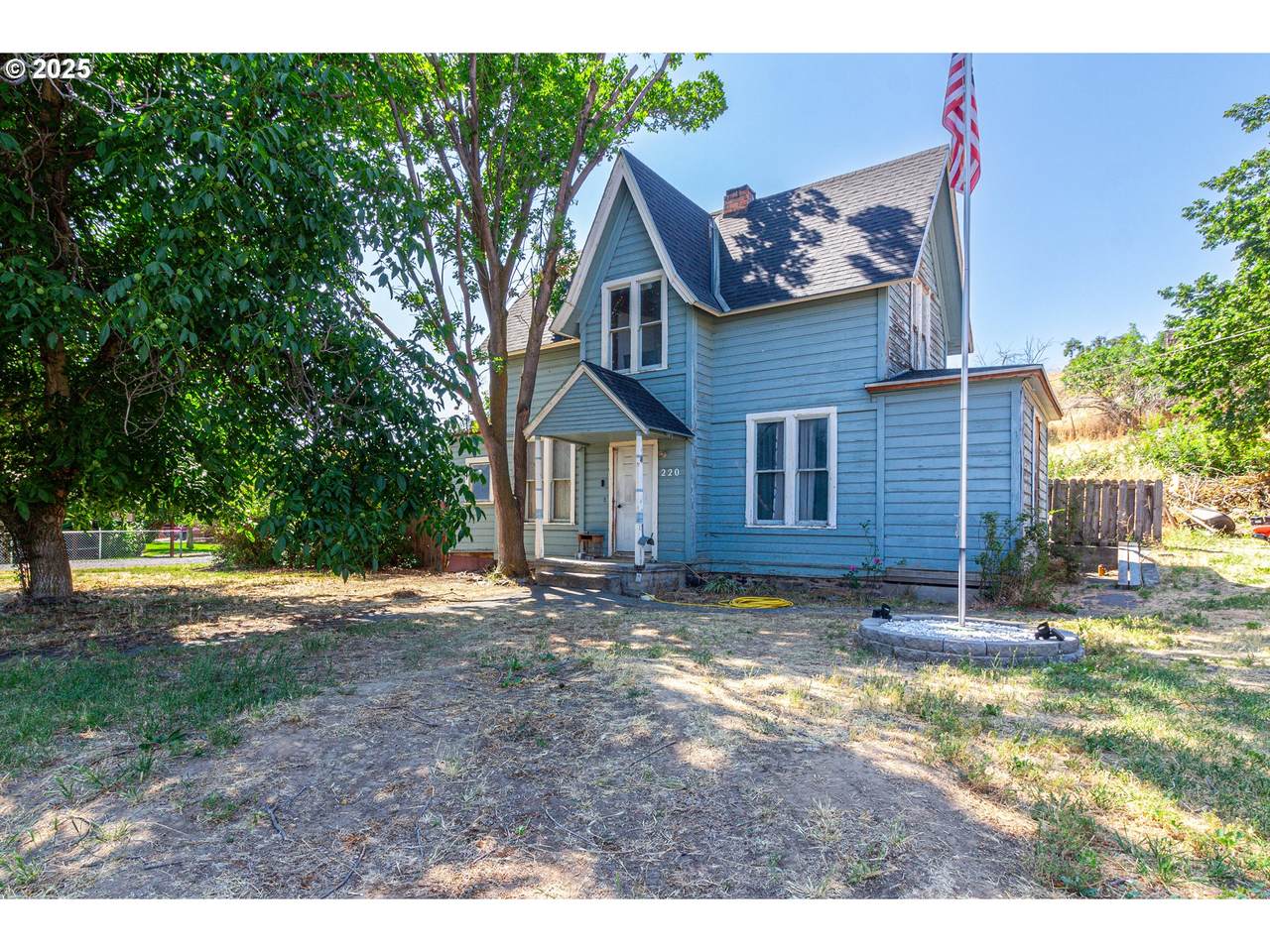 220 Cannon St - Photo 1
