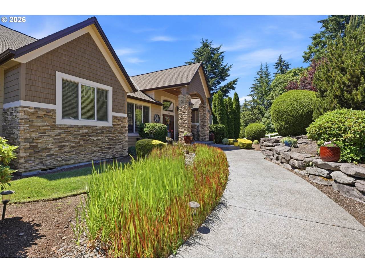 https://bt-photos.global.ssl.fastly.net/portland/1280_boomver_1_693638749-2.jpg