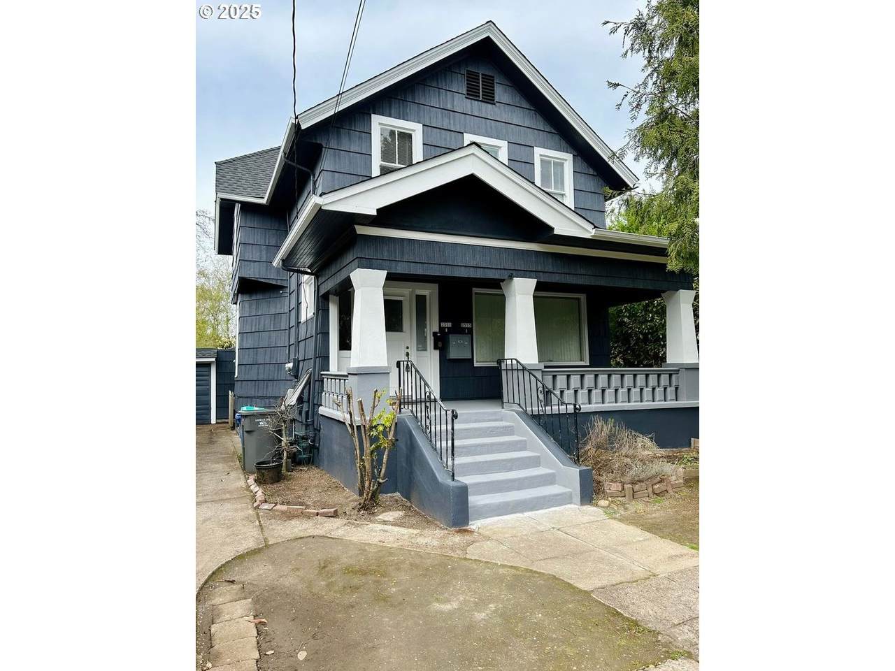 2511 2515 57th Ave - Photo 1