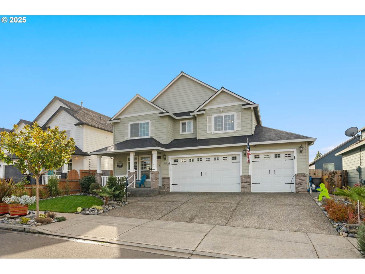 1831 8TH Way - Photo 1