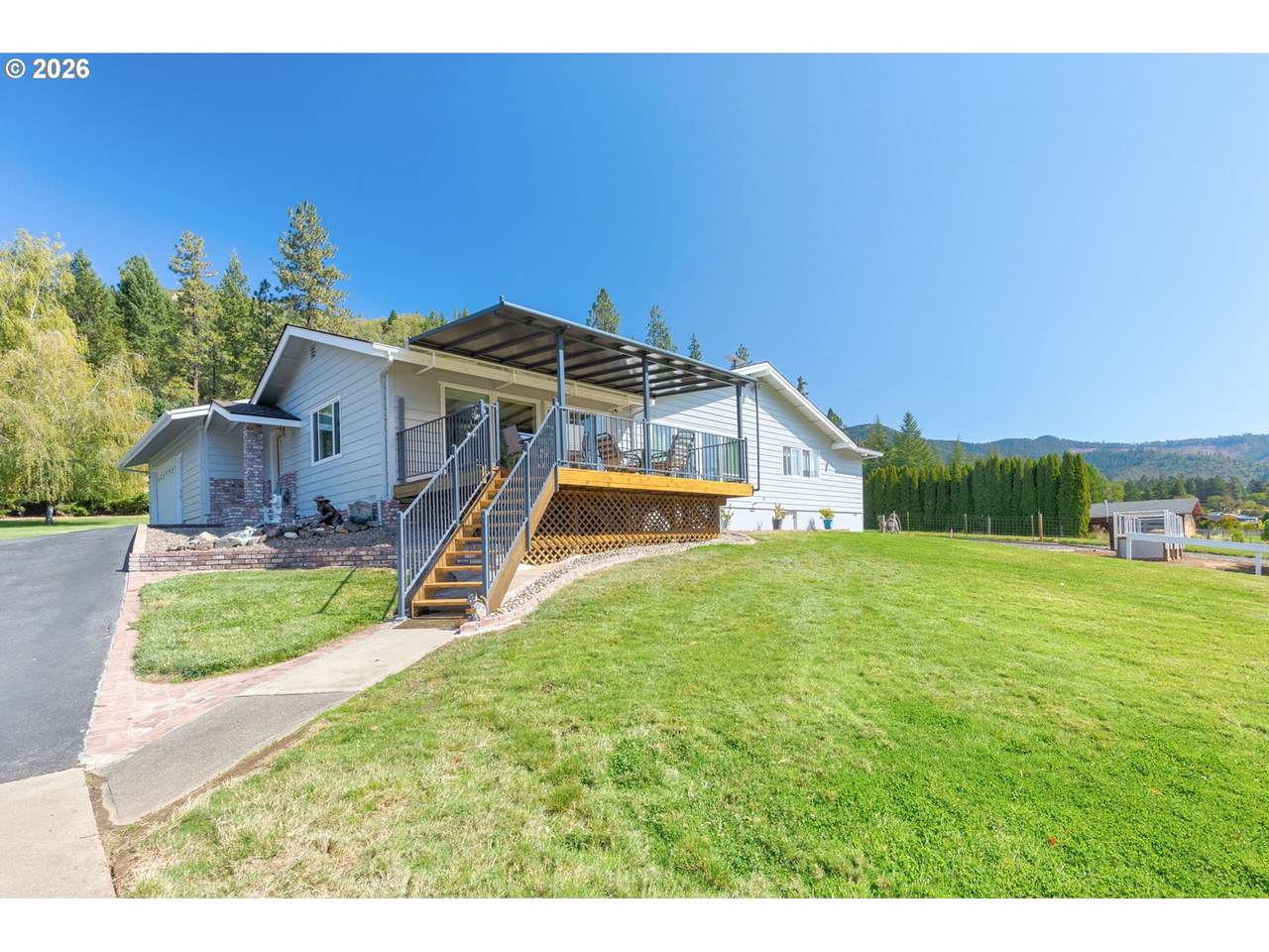 7695 Applegate Rd - Photo 1