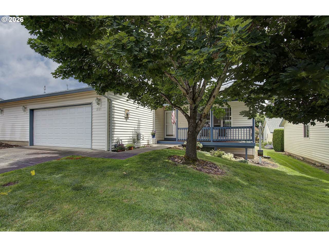 2121 77TH Ave - Photo 1