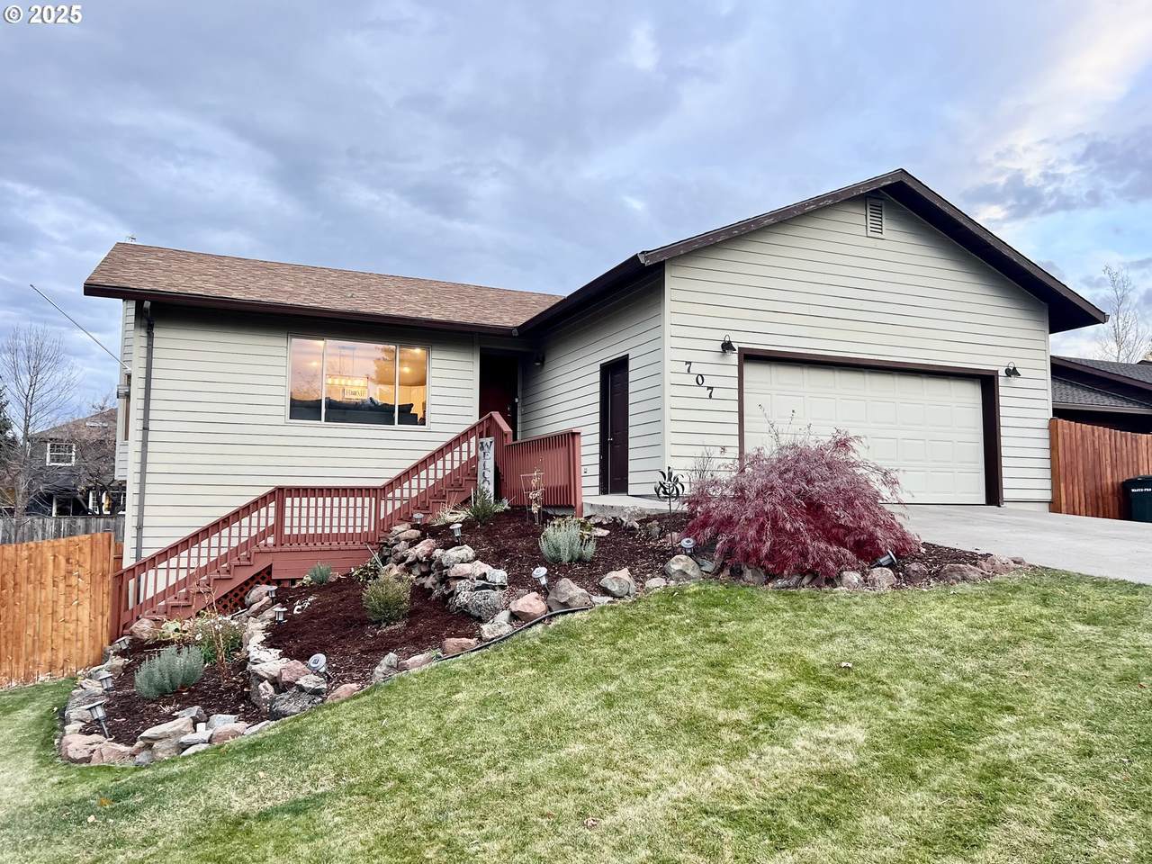 707 Highland Dr - Photo 1