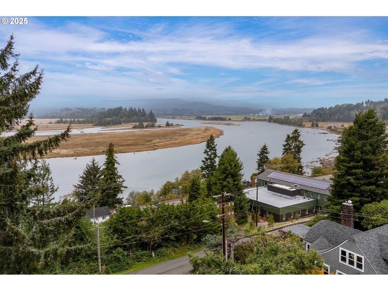 https://bt-photos.global.ssl.fastly.net/portland/1280_boomver_1_696611903-2.jpg