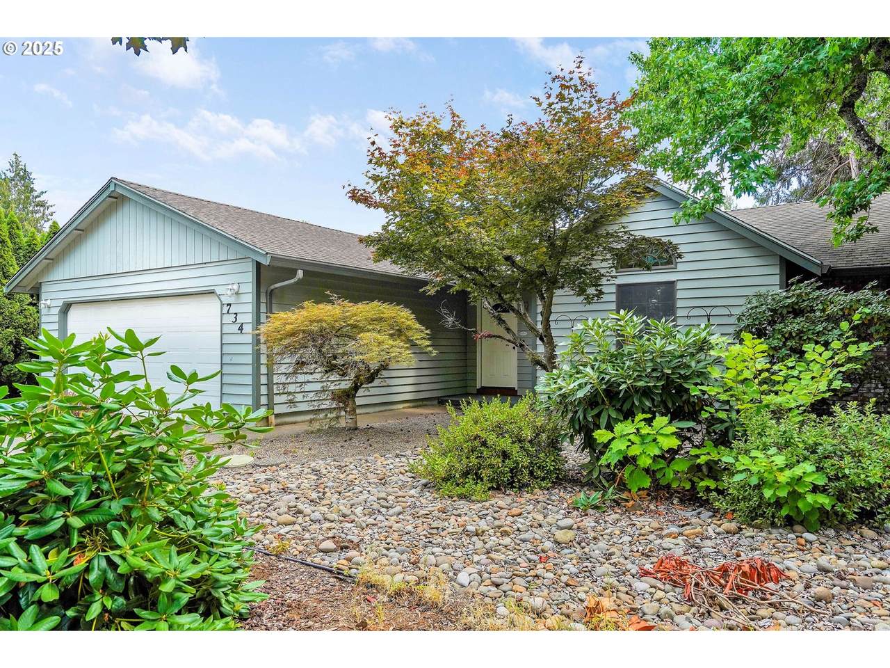 734 Wildflower St - Photo 1