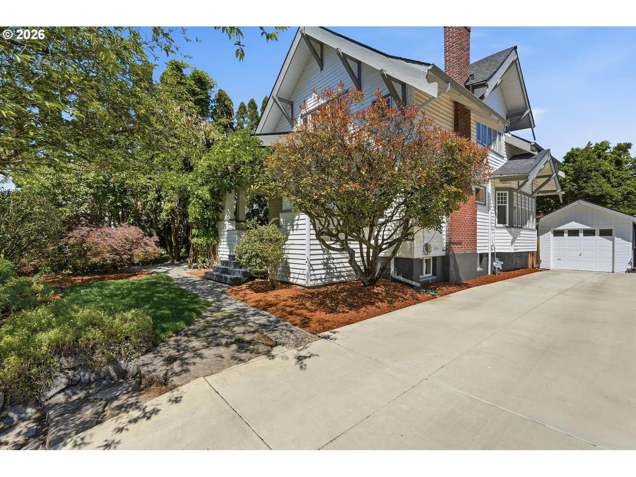 3406 41ST Ave - Photo 1