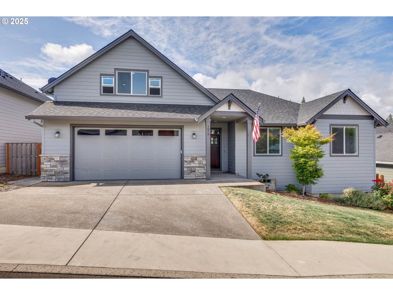 1672 Joy Ln - Photo 1