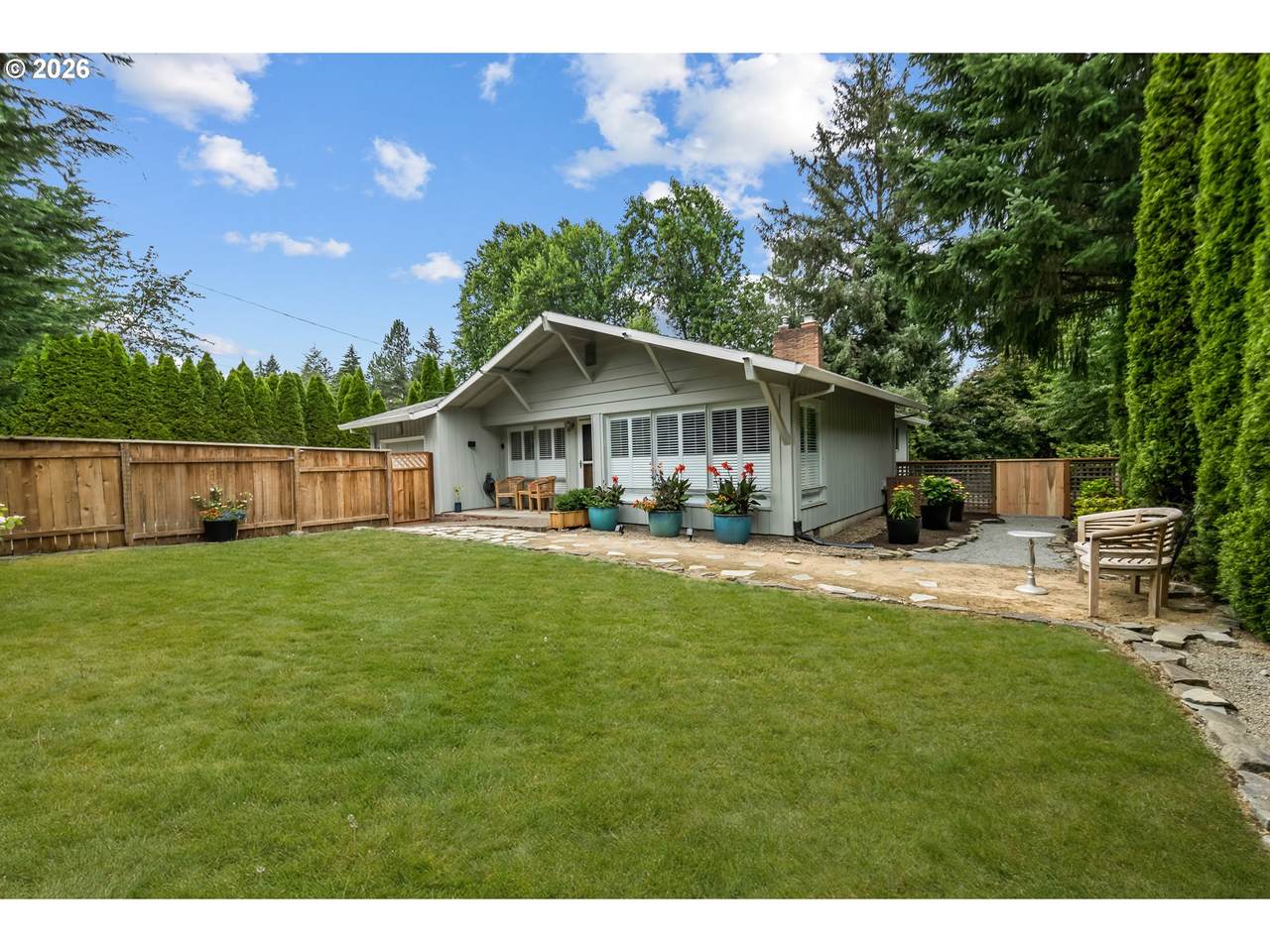1795 Fernwood Dr - Photo 1