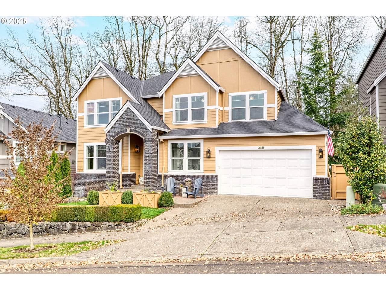 368 Fairway St - Photo 1