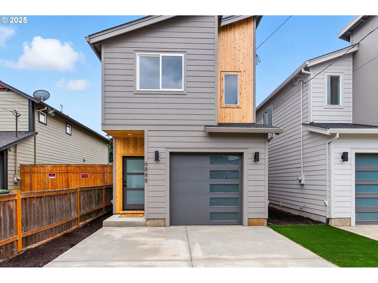 6888 Lamphier St - Photo 1