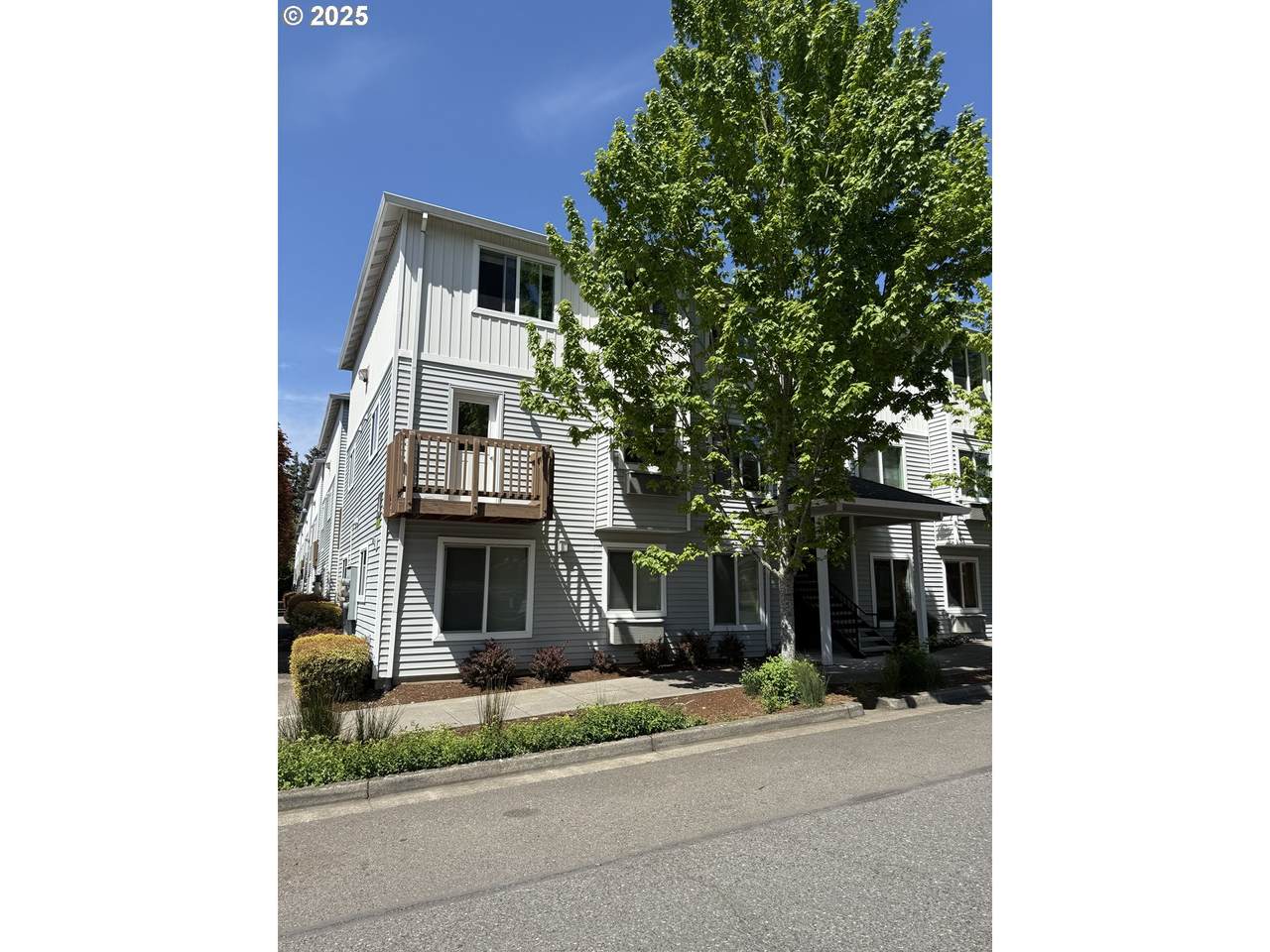 217 146TH Ave - Photo 1
