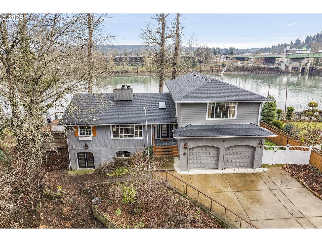 5557 River St - Photo 1