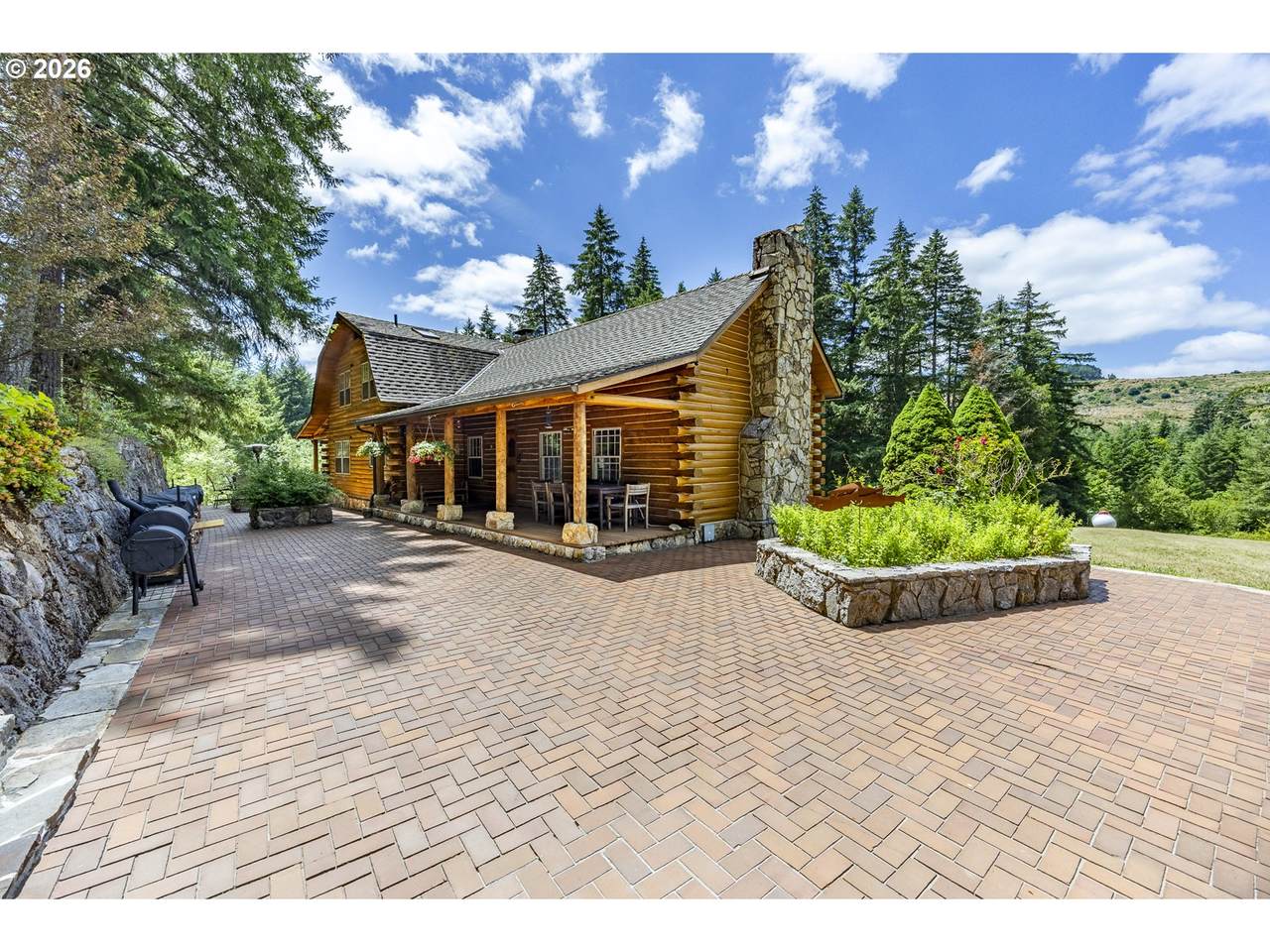 https://bt-photos.global.ssl.fastly.net/portland/1280_boomver_1_702918233-2.jpg