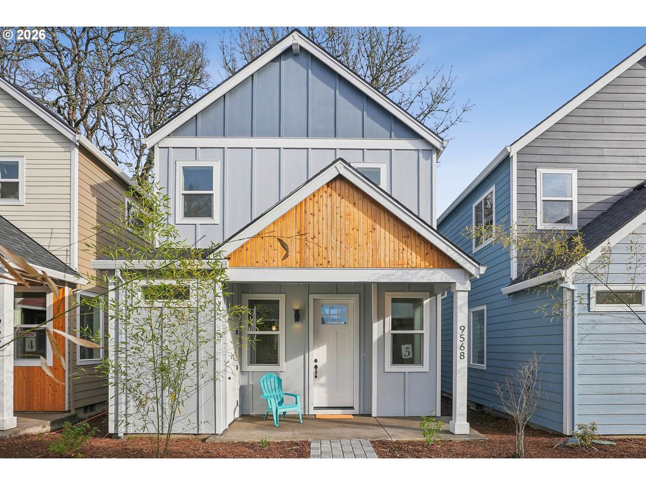 9568 91ST Ave - Photo 1