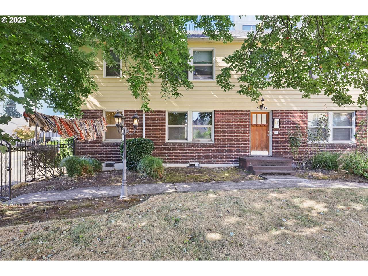 1411 Alberta St - Photo 1