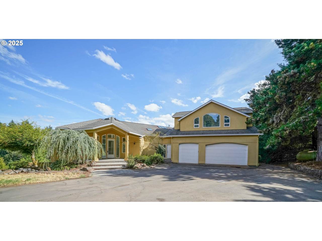 7002 Rainbow Dr - Photo 1