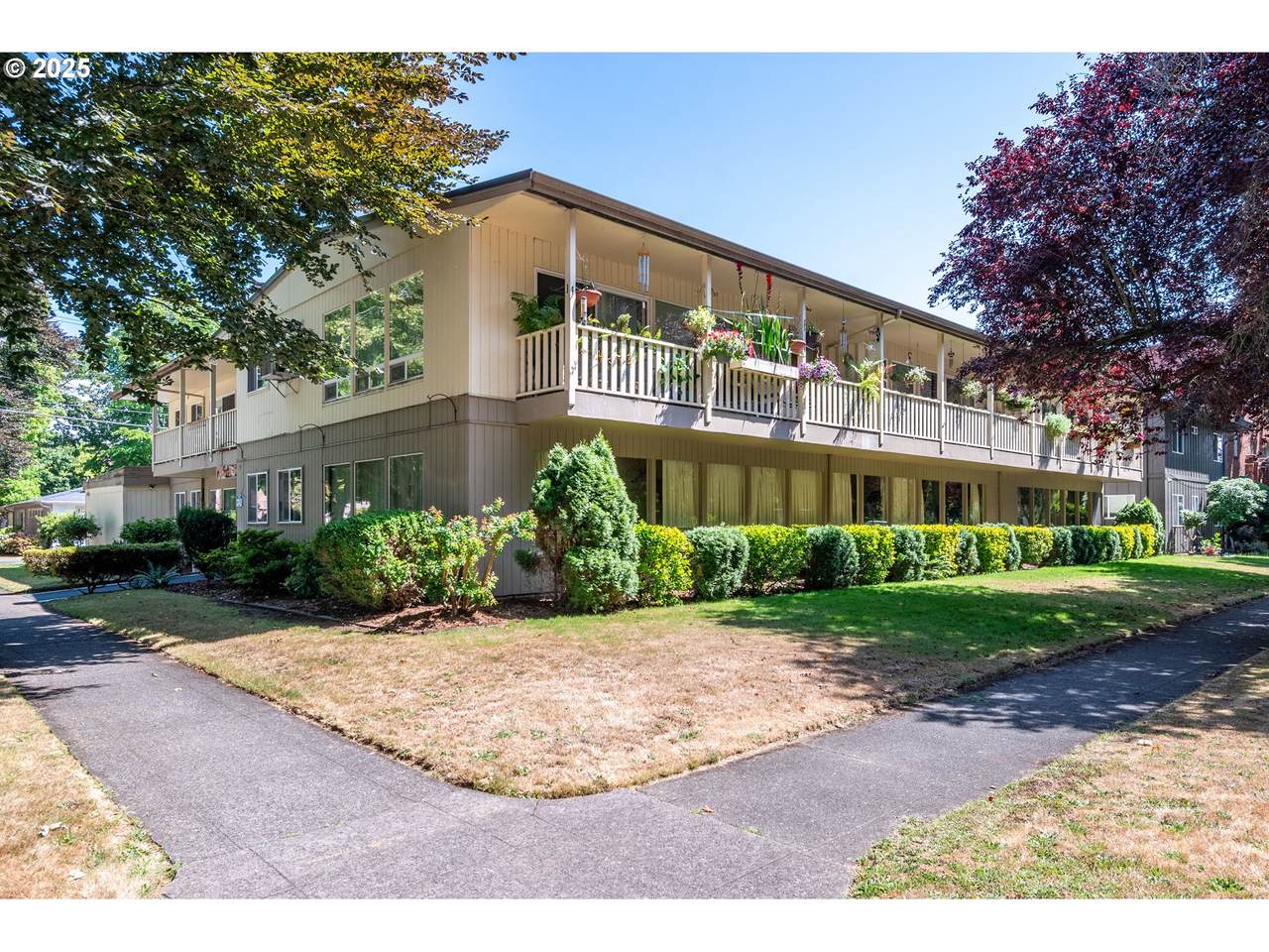 1951 Louisiana St - Photo 1