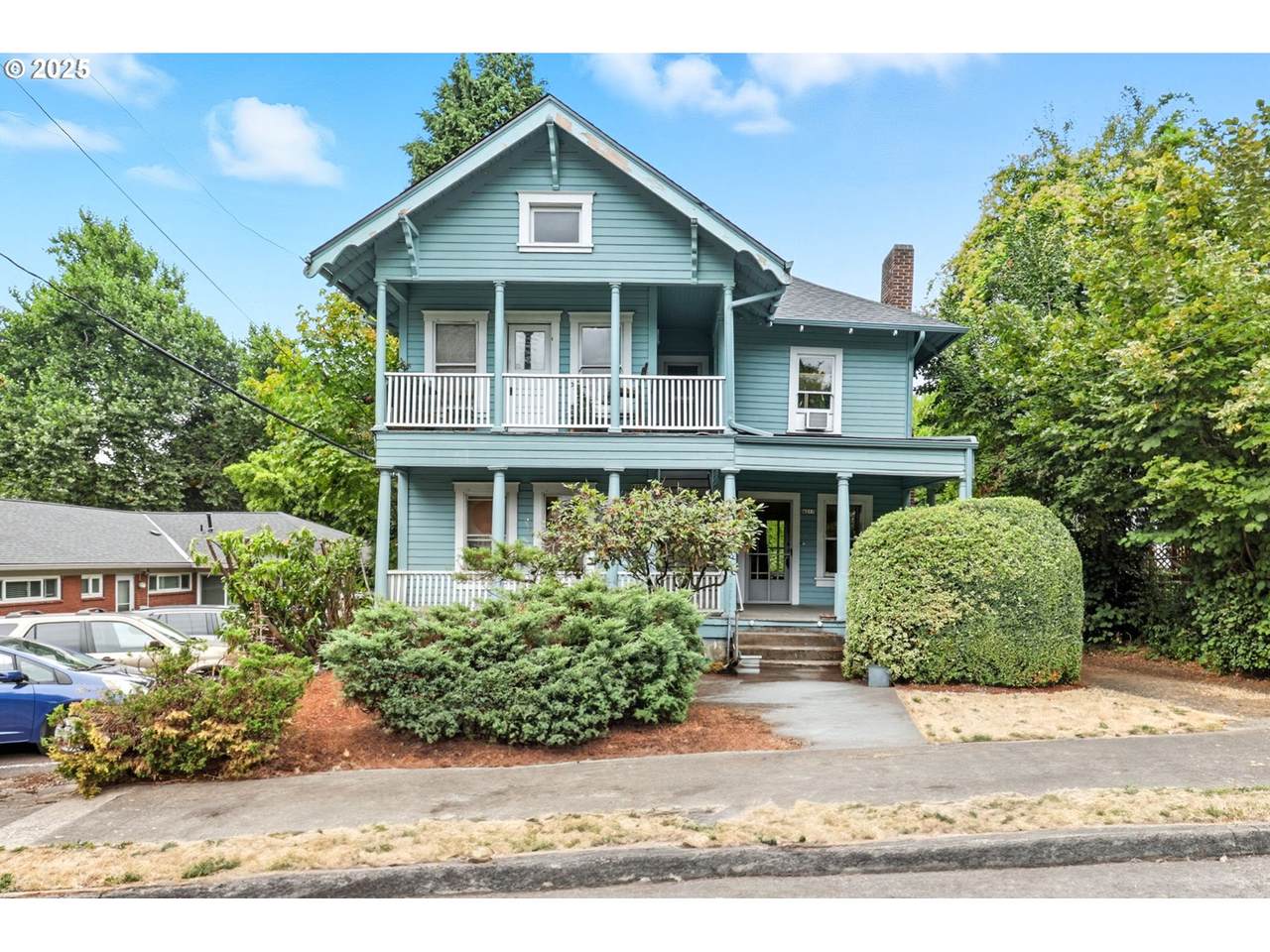 4215 33RD Pl - Photo 1