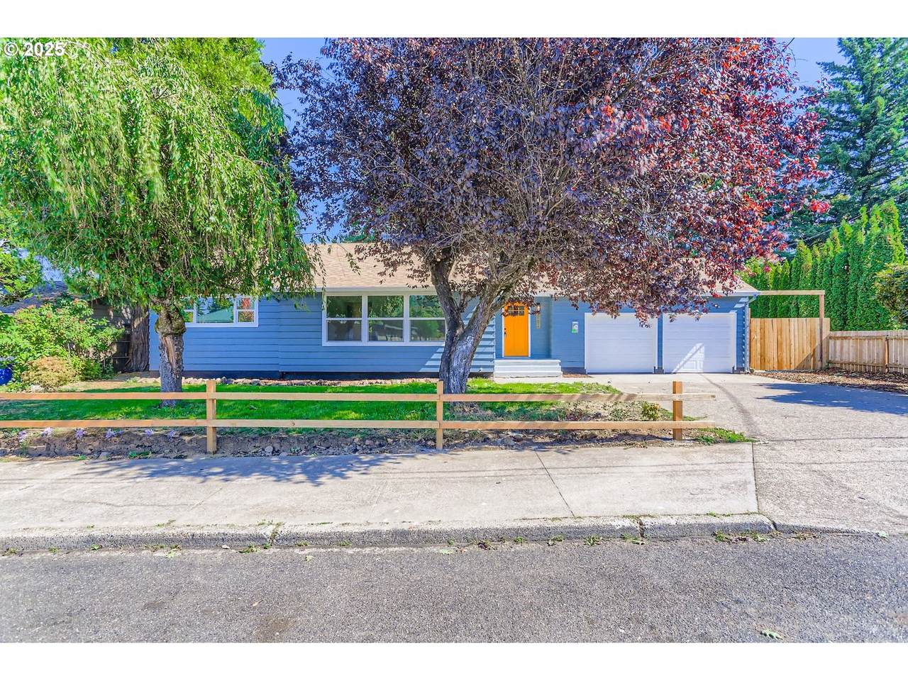 1124 172ND Ave - Photo 1