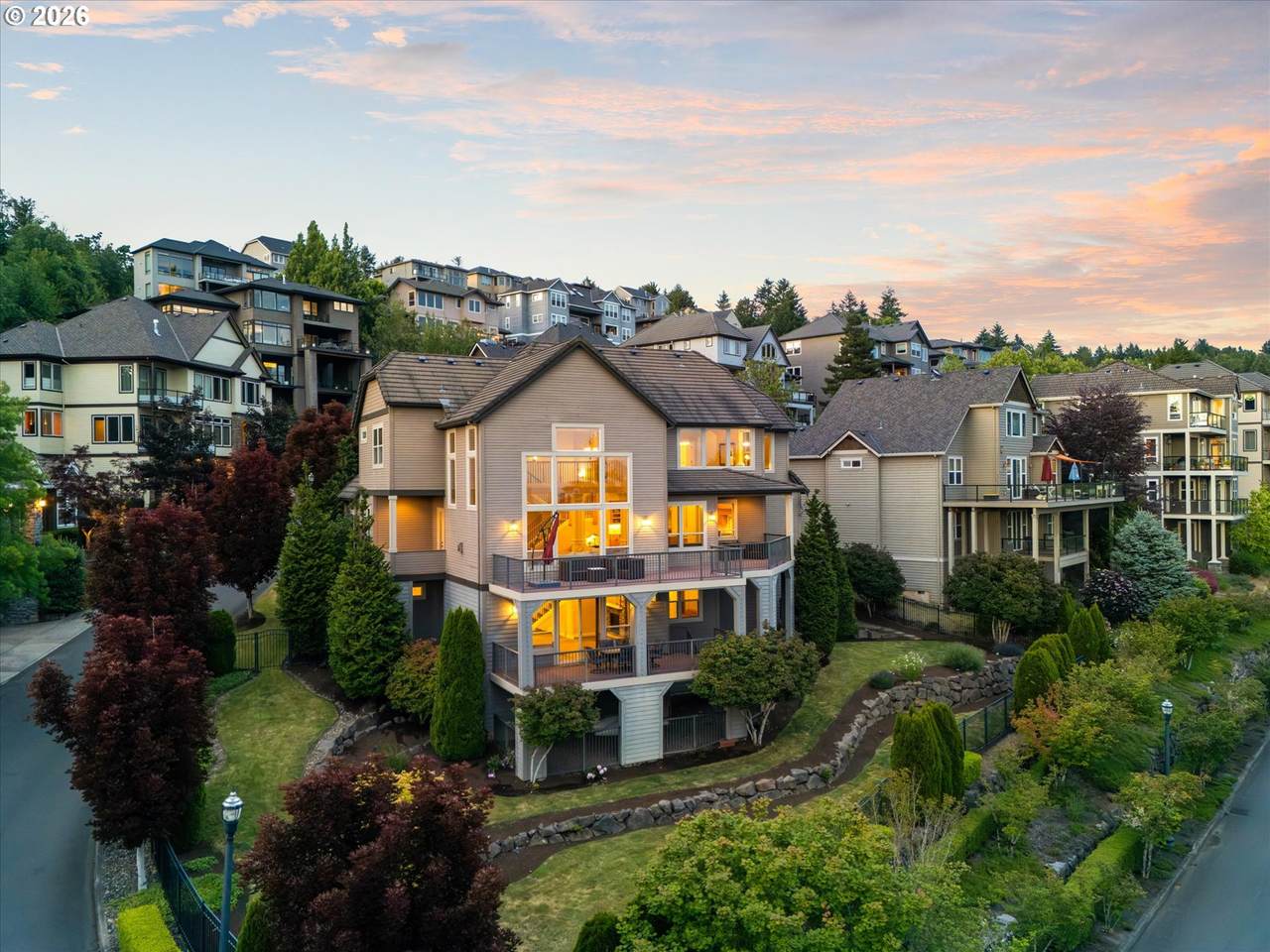 https://bt-photos.global.ssl.fastly.net/portland/1280_boomver_1_711684811-2.jpg