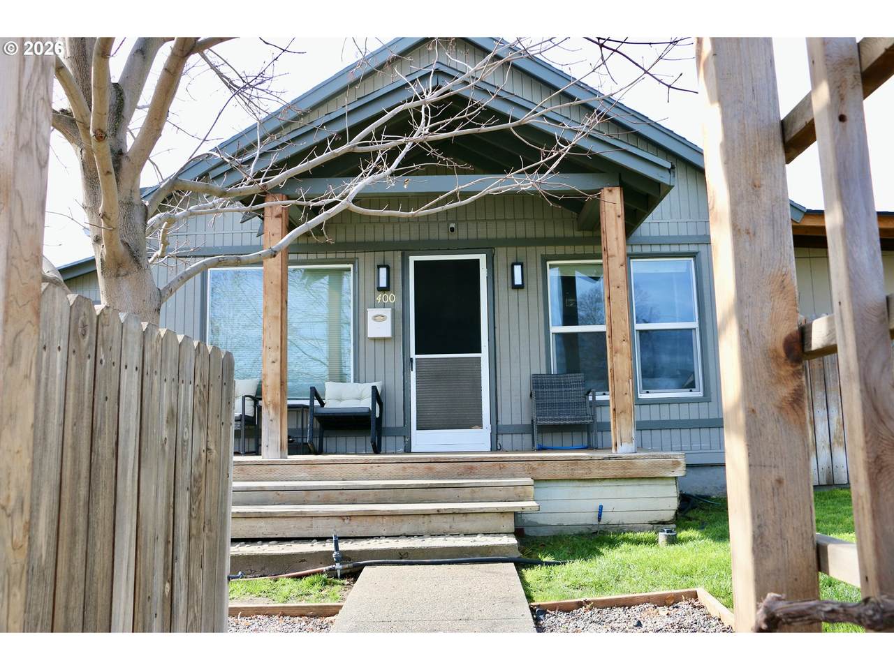 400 6TH St - Photo 1