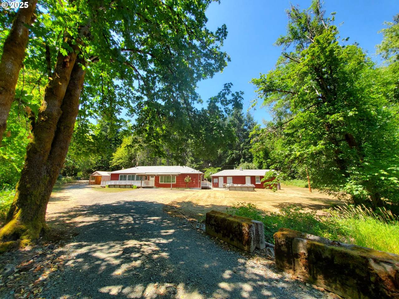 753 Albert Ave - Photo 1
