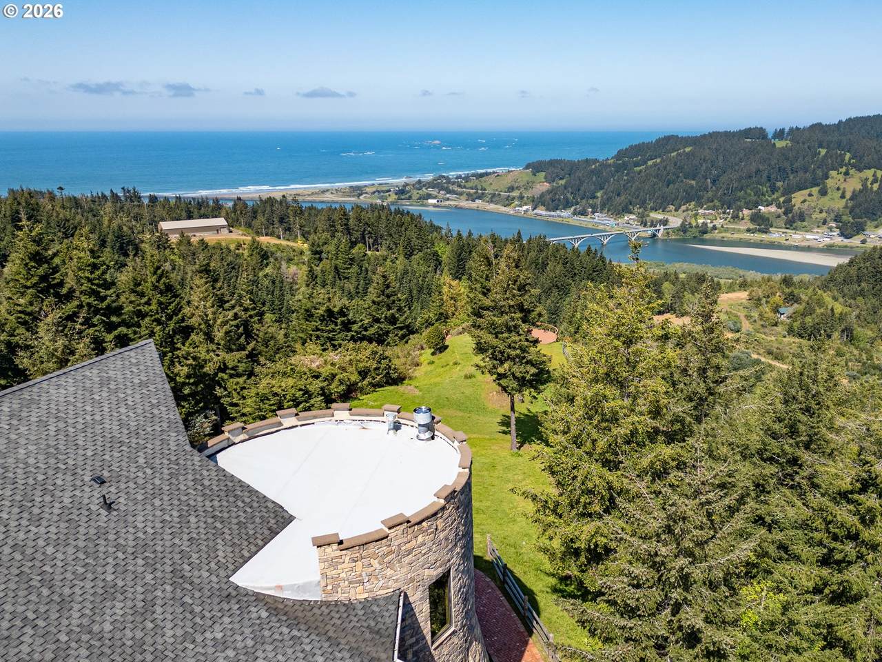 https://bt-photos.global.ssl.fastly.net/portland/1280_boomver_1_713402447-2.jpg