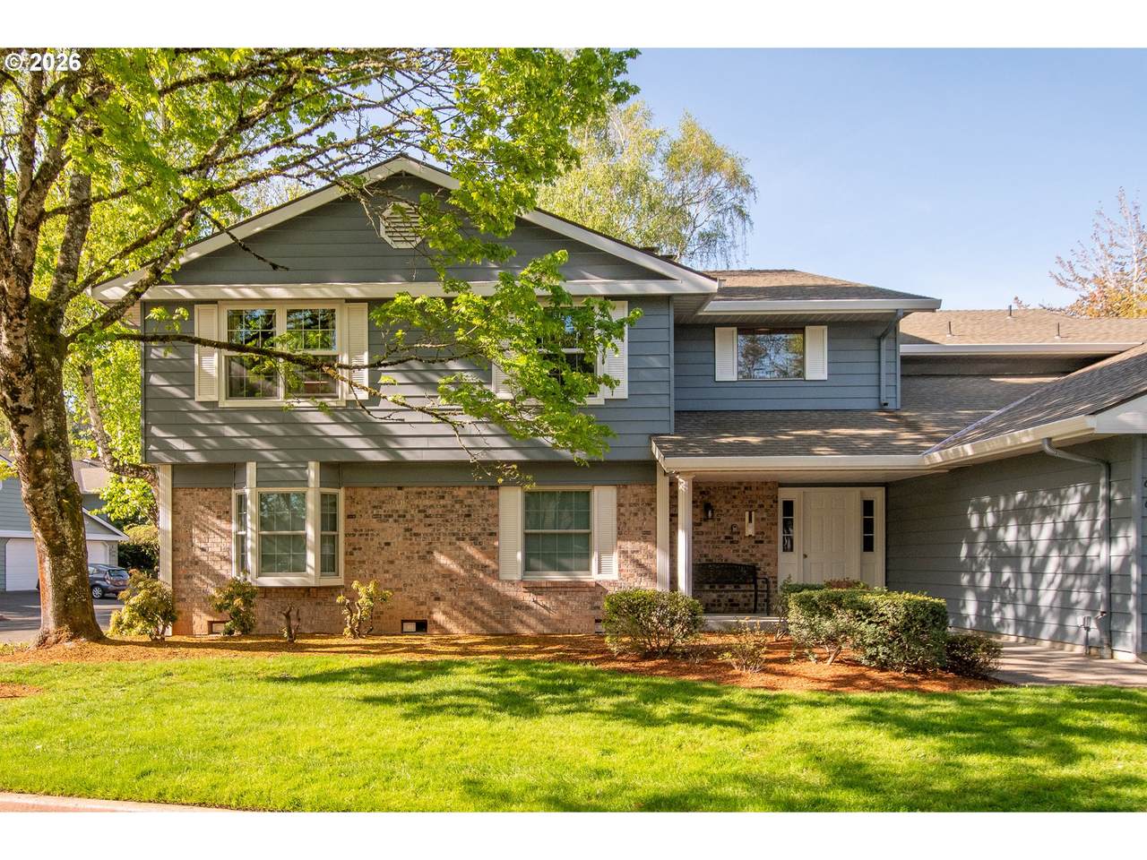 616 Eastman Pkwy - Photo 1