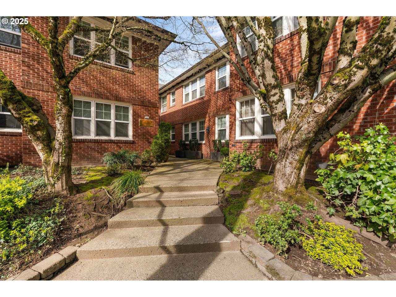 701 28TH Ave - Photo 1