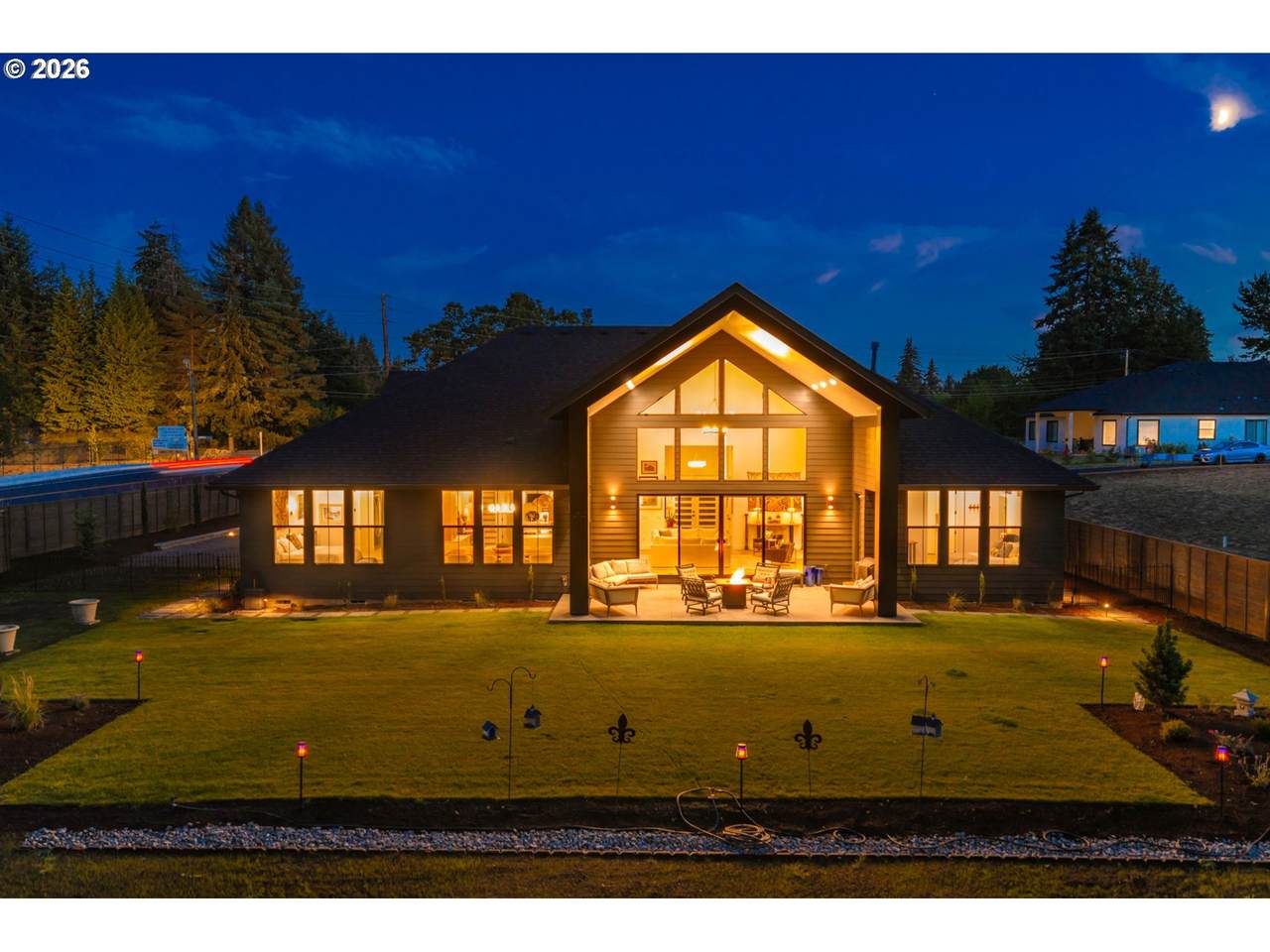 https://bt-photos.global.ssl.fastly.net/portland/1280_boomver_1_718276708-2.jpg