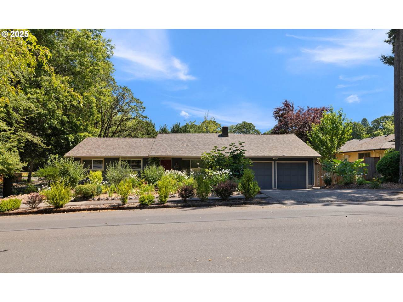 7520 140TH Ave - Photo 1