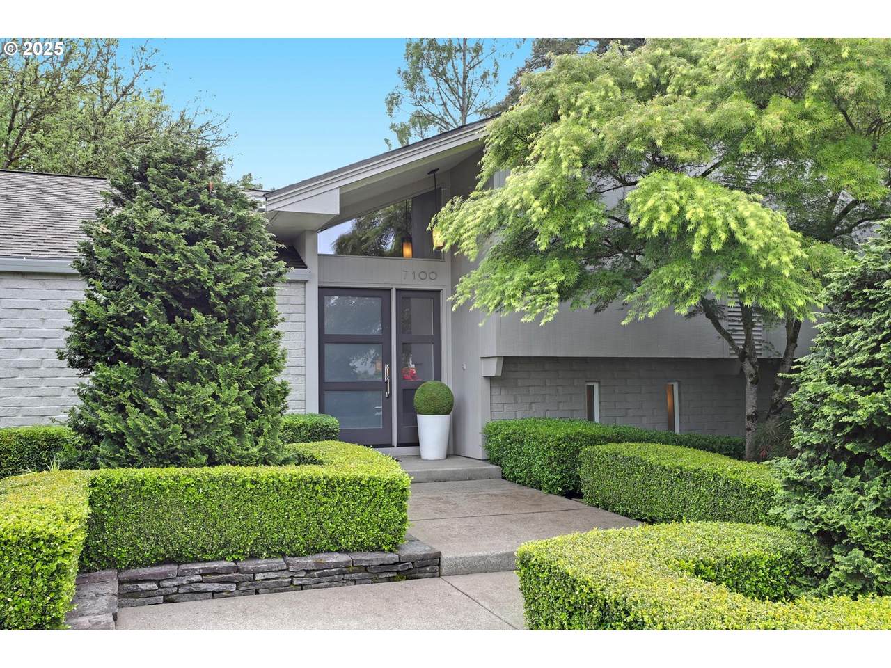 7100 Willowmere Dr - Photo 1