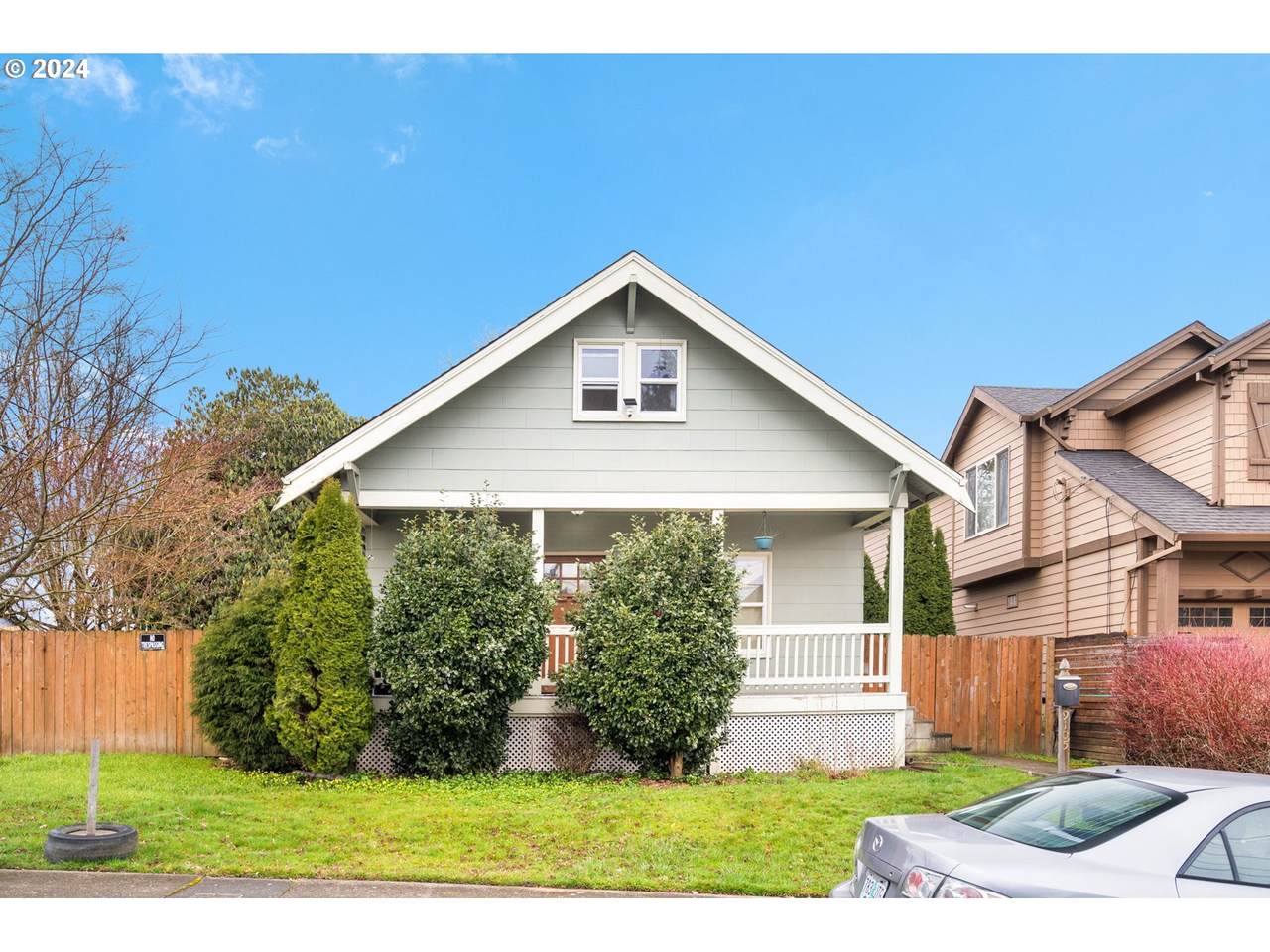 9105 Seward Ave - Photo 1