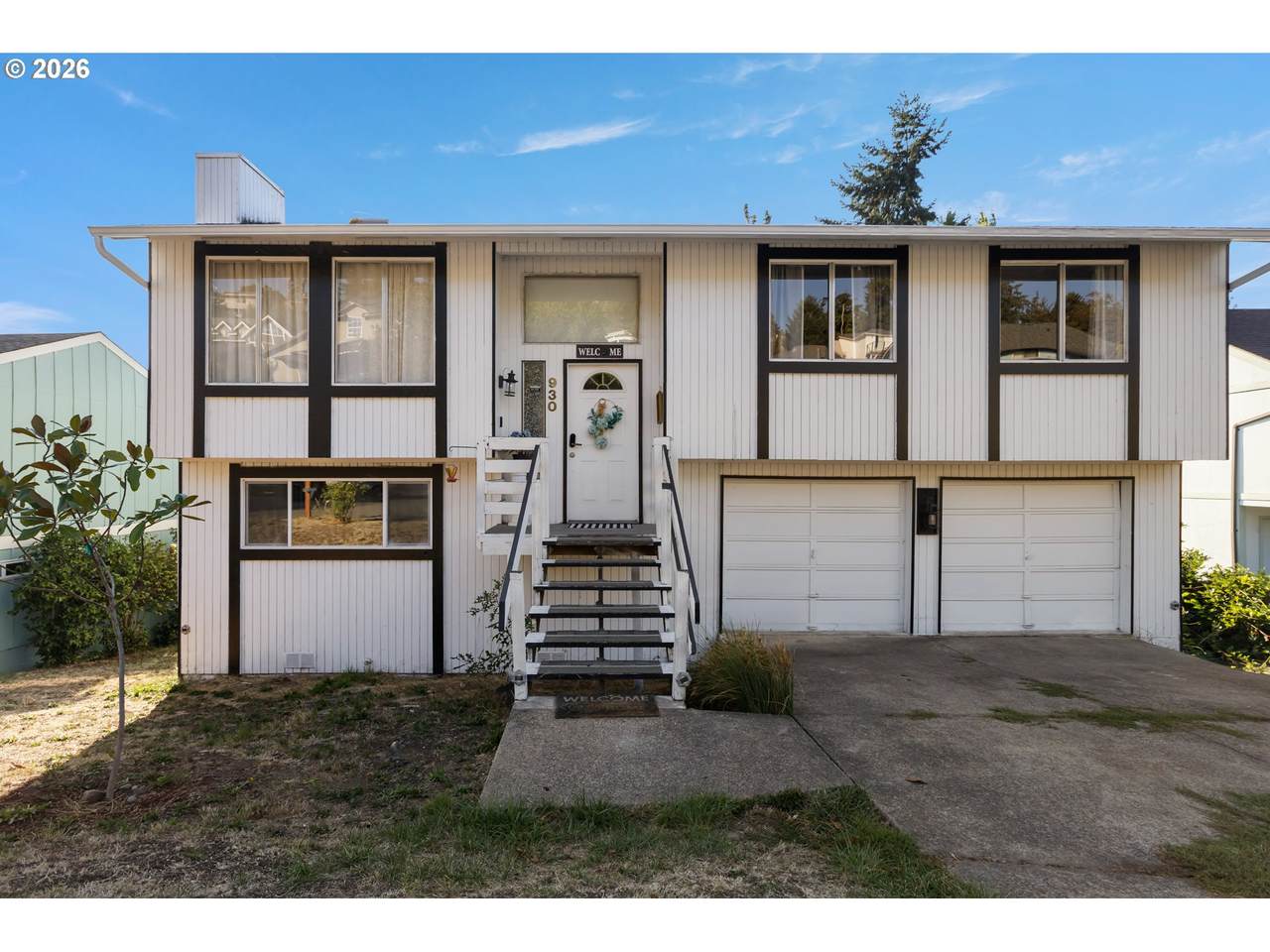 930 Prescott Ln - Photo 1